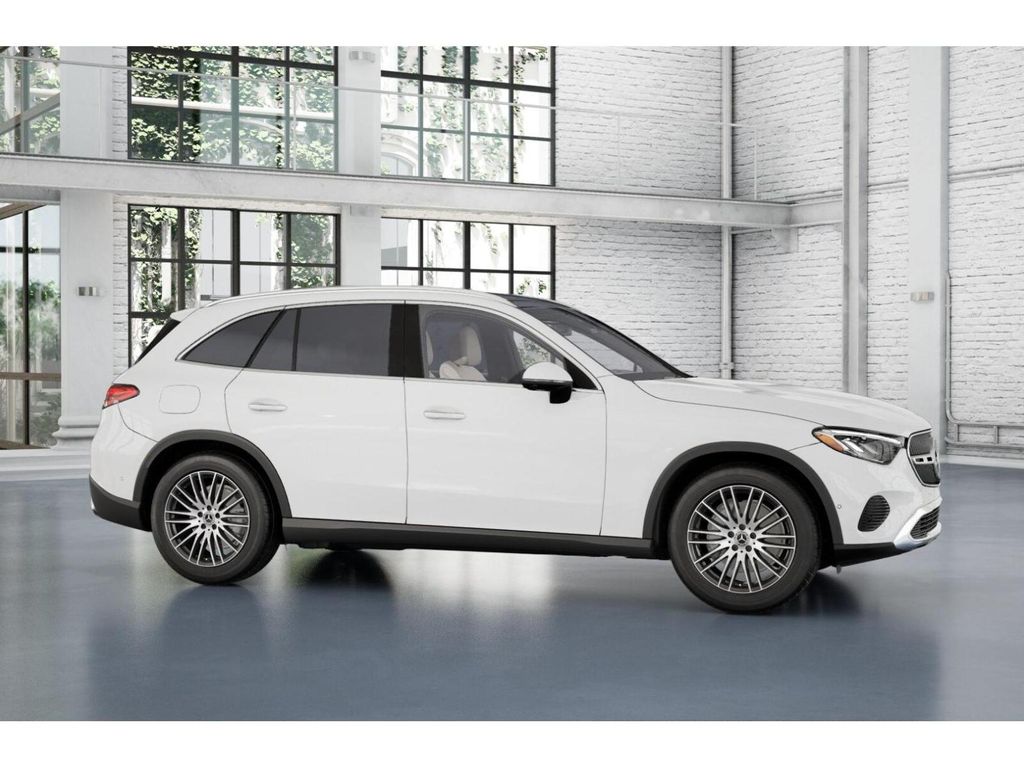 2025 Mercedes-Benz GLC 300 14