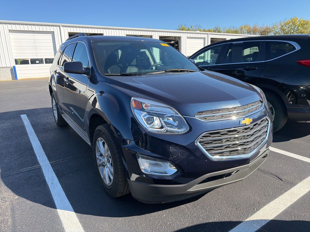 Thumbnail: 2017 Chevrolet Equinox - 4