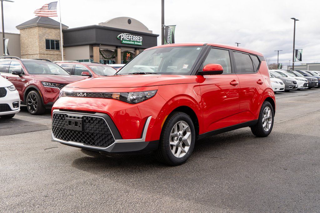 2024 Kia Soul LX FWD