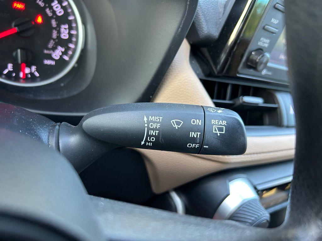 2022 Toyota RAV4 LE 20