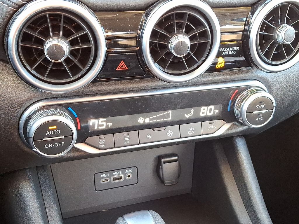 Thumbnail: 2020 Nissan Sentra - 16