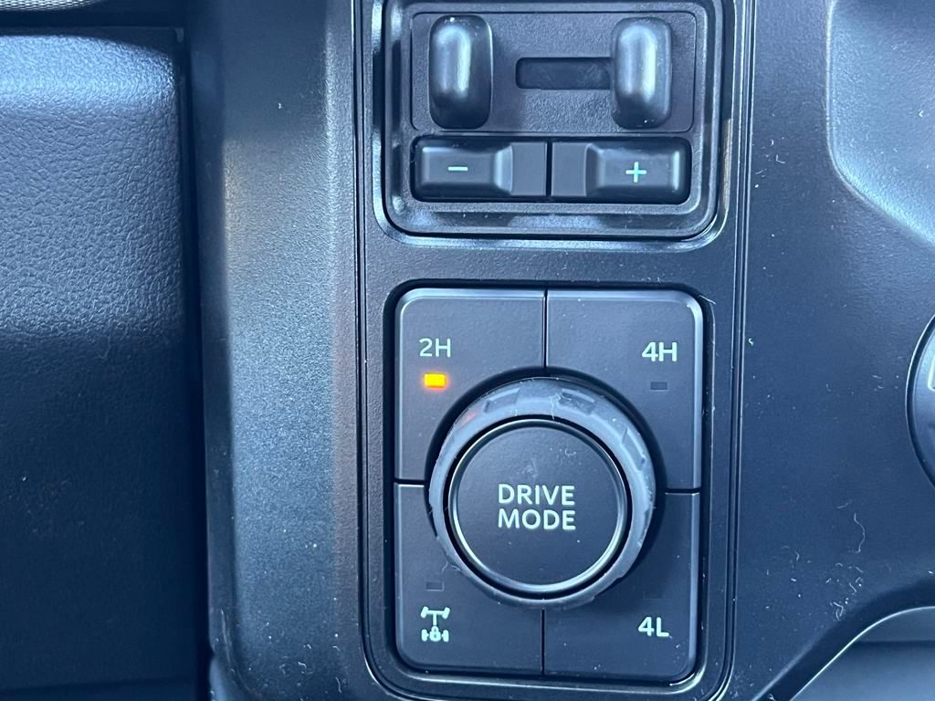 2025 Ford F-250SD Platinum White at Walterboro Ford