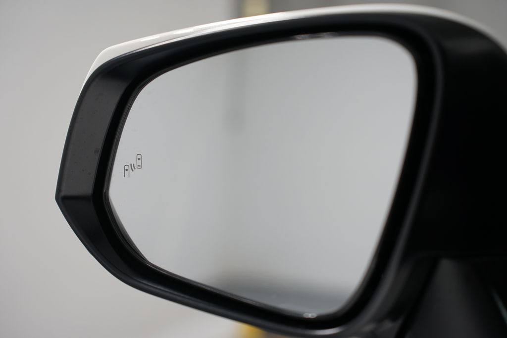 Thumbnail: 2025 Toyota RAV4 - 25