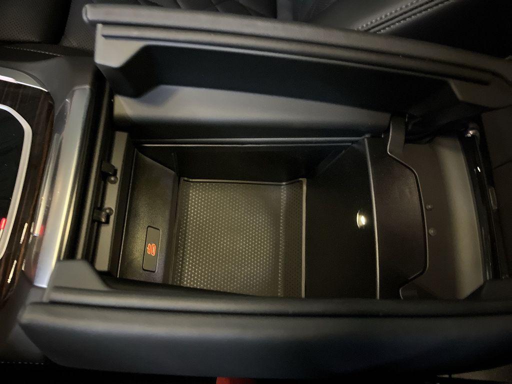 Thumbnail: 2026 BMW X5 - 21