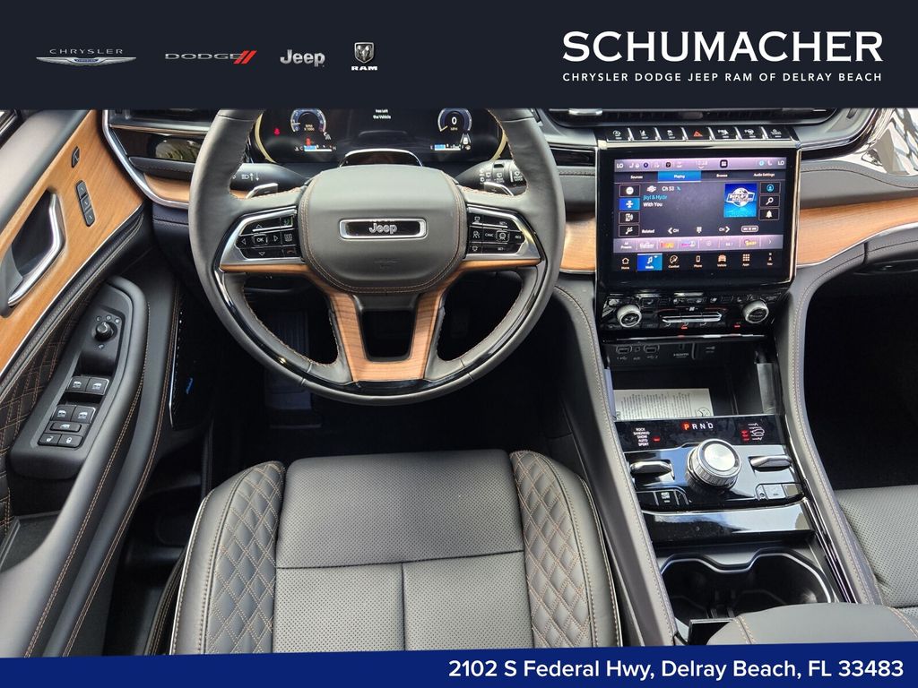 new 2025 Jeep Grand Cherokee car, priced at $65,075