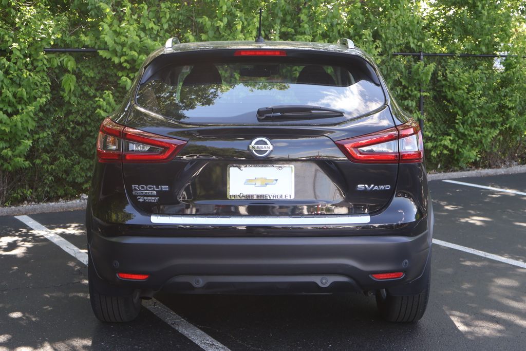 Thumbnail: 2021 Nissan Rogue Sport - 6