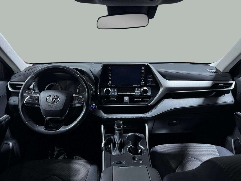 Used 2021 Midnight Black Metallic Toyota LE image 18