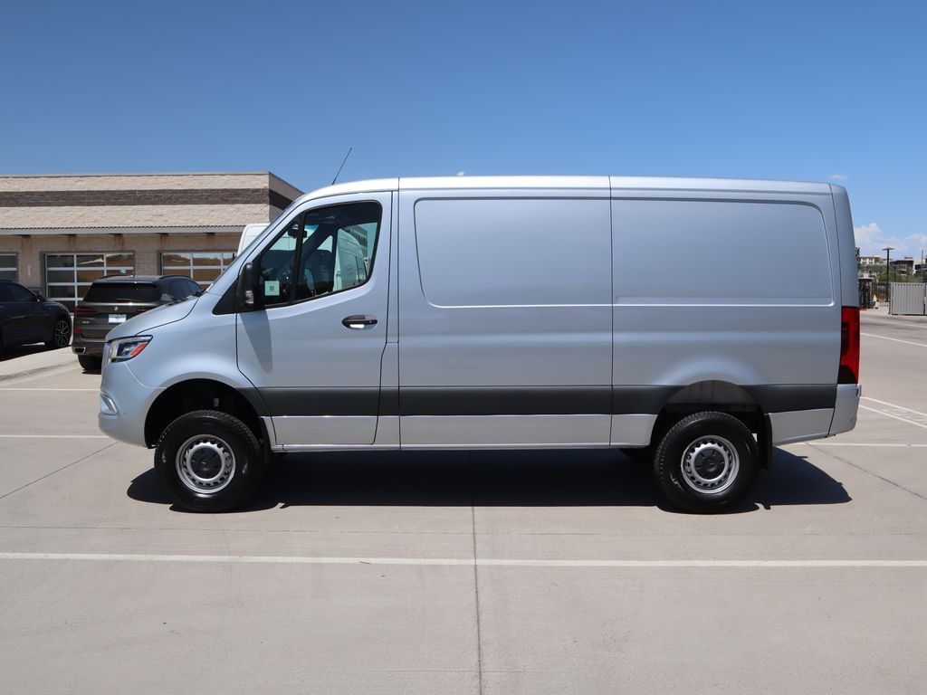 Thumbnail: 2026 Mercedes-Benz Sprinter - 8