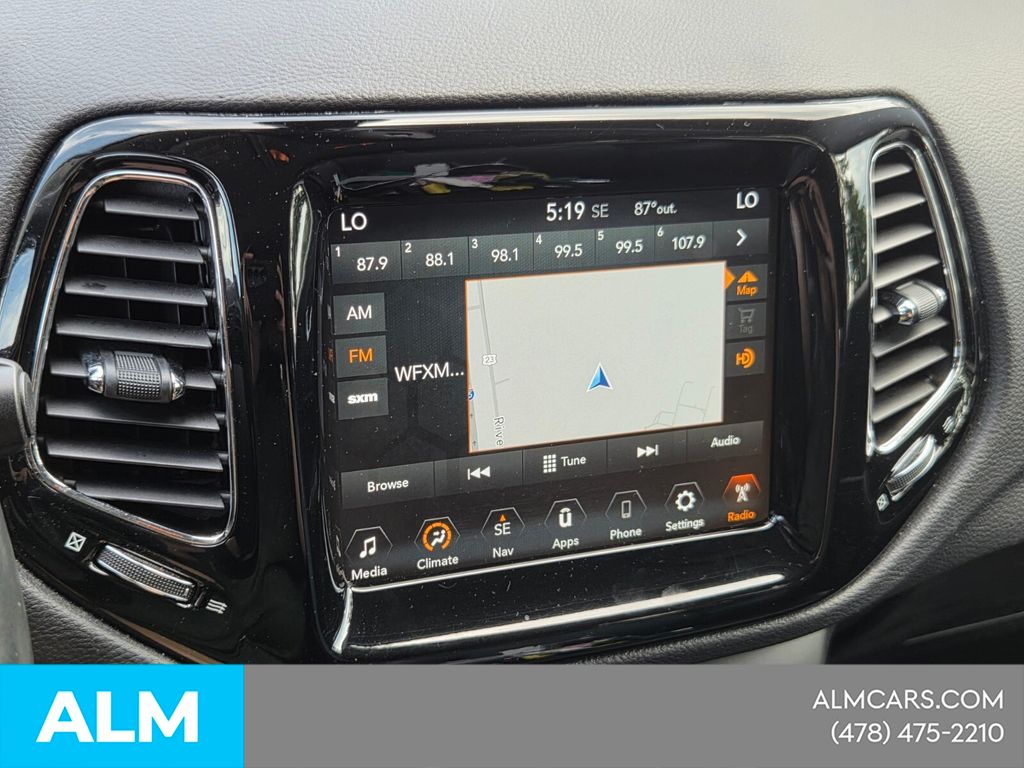 Used 2018 White Jeep Limited image 21