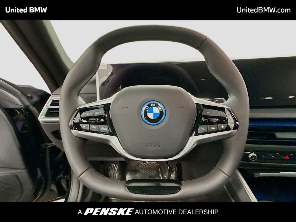 Thumbnail: 2026 BMW i4 - 6