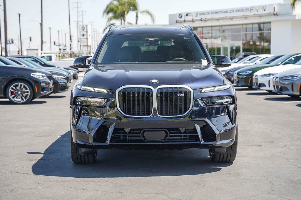 2024 BMW X7 M60i 2