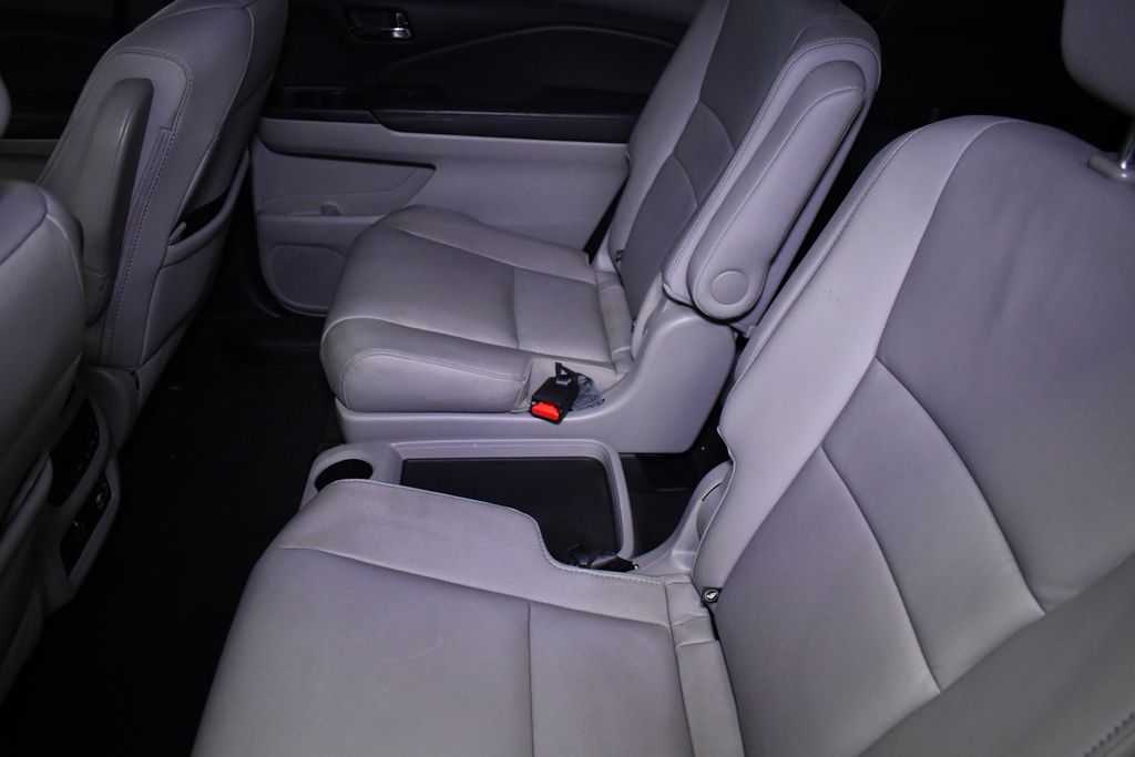 Thumbnail: 2020 Honda Pilot - 28