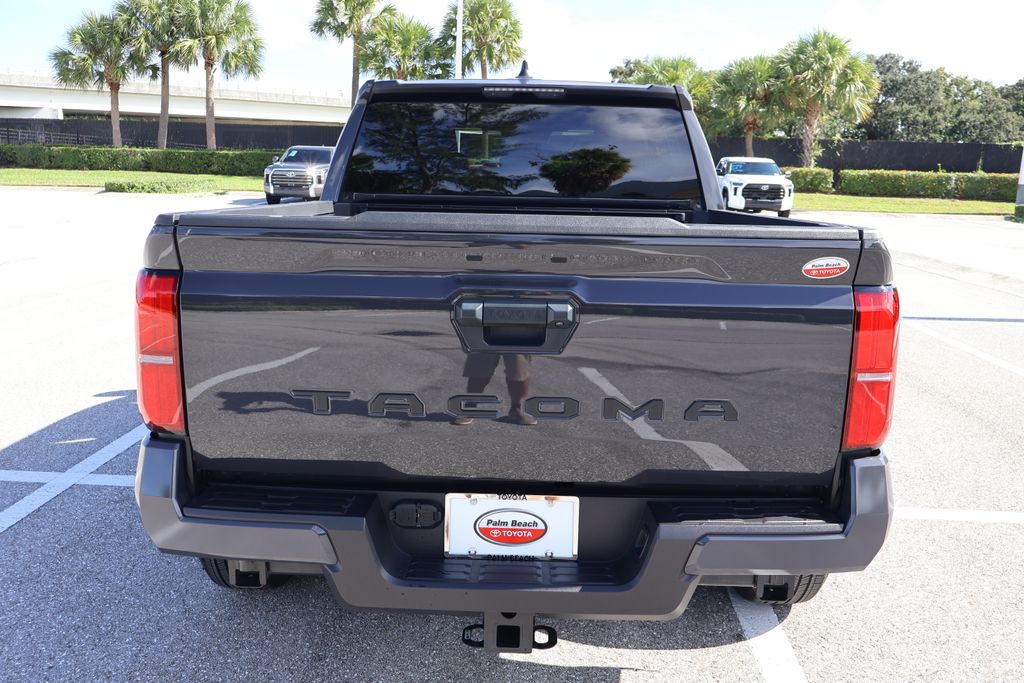 Thumbnail: 2025 Toyota Tacoma - 10