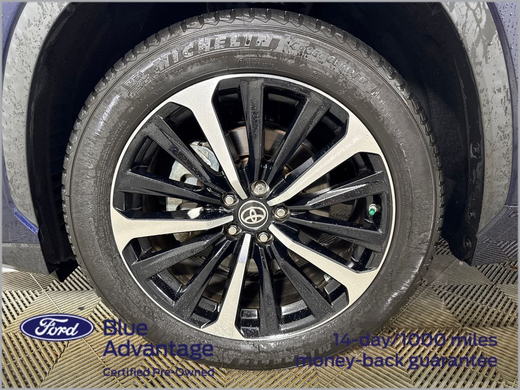 Certified Used 2021  Toyota XSE image 14