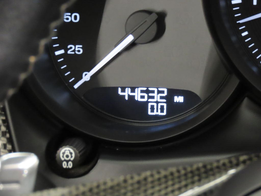 Thumbnail: 2022 Porsche Macan - 18