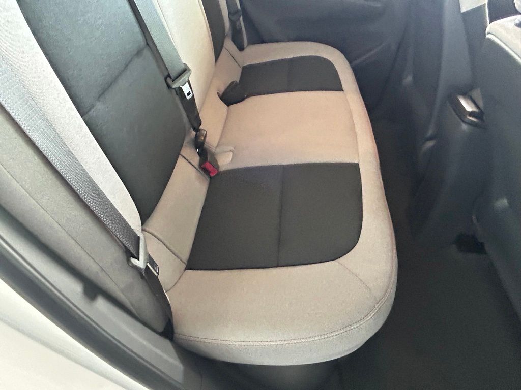 Used 2020 Summit White Chevrolet LT image 39