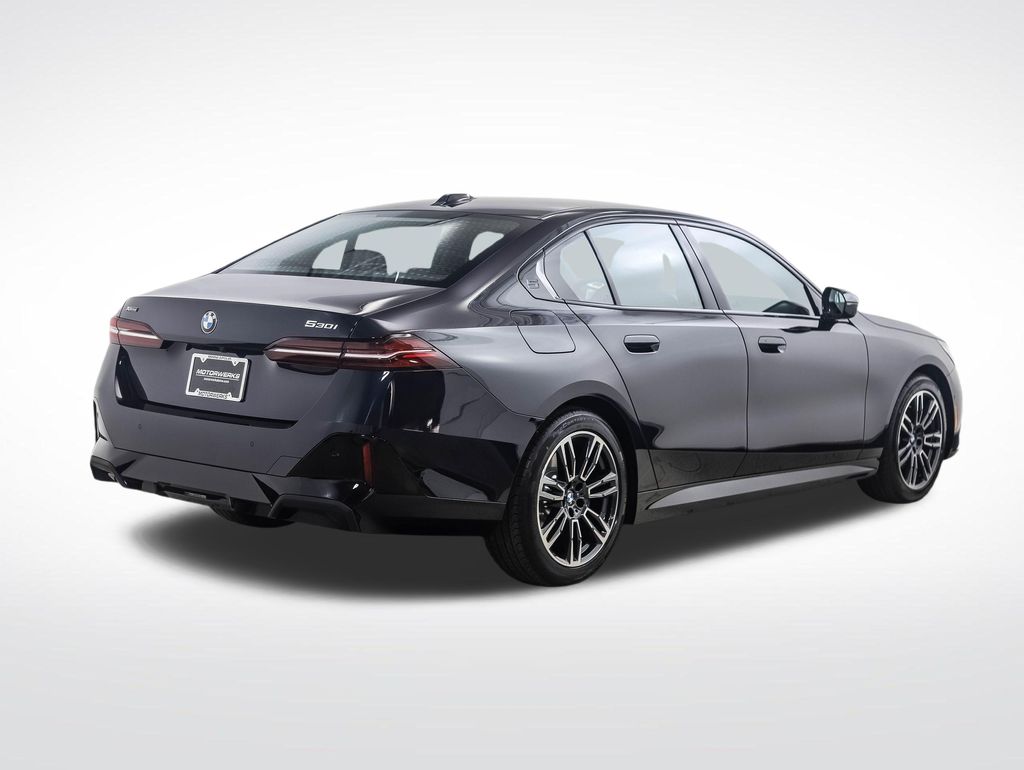 Thumbnail: 2026 BMW 5 Series - 6