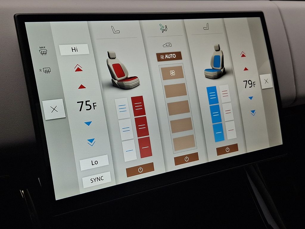 Thumbnail: 2026 Land Rover Range Rover Sport - 13