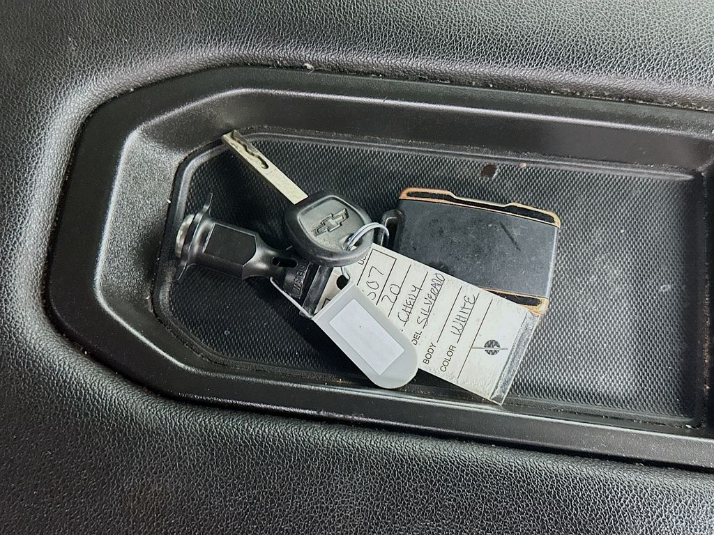 Used 2020 White Chevrolet LT image 34