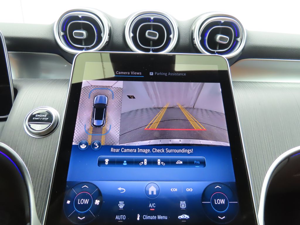 Thumbnail: 2025 Mercedes-Benz GLC - 16