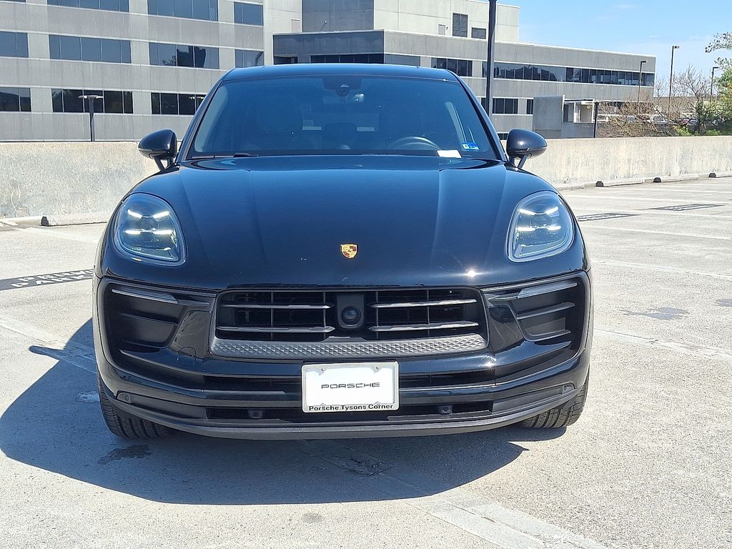 Thumbnail: 2023 Porsche Macan - 6