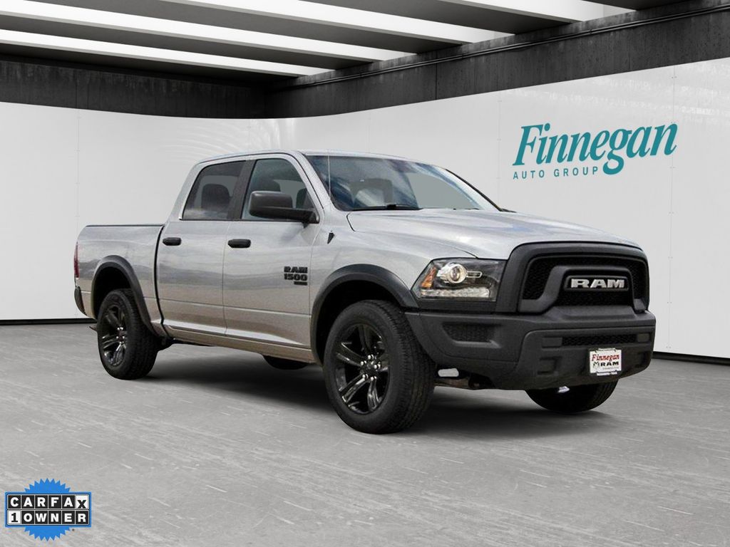 Billet Silver Metallic Clearcoat 2024 RAM 1500 Classic Warlock Crew Cab 4WD Pickup Truck Four-Wheel Drive 8-Speed Automatic