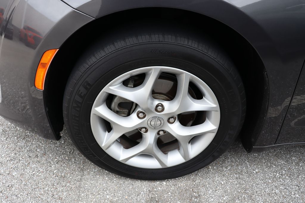 Thumbnail: 2019 Chrysler Pacifica - 4