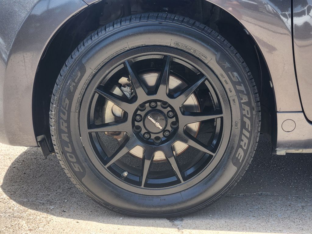 Used 2014 Gray Scion Base image 11