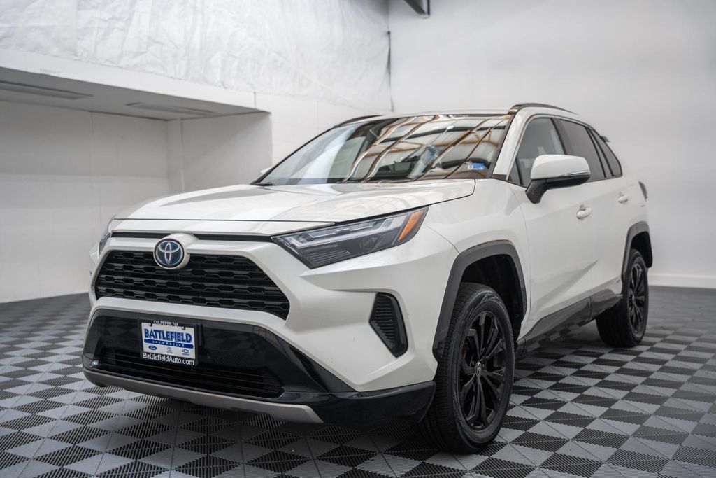 ToyotaRAV4 Hybrid3