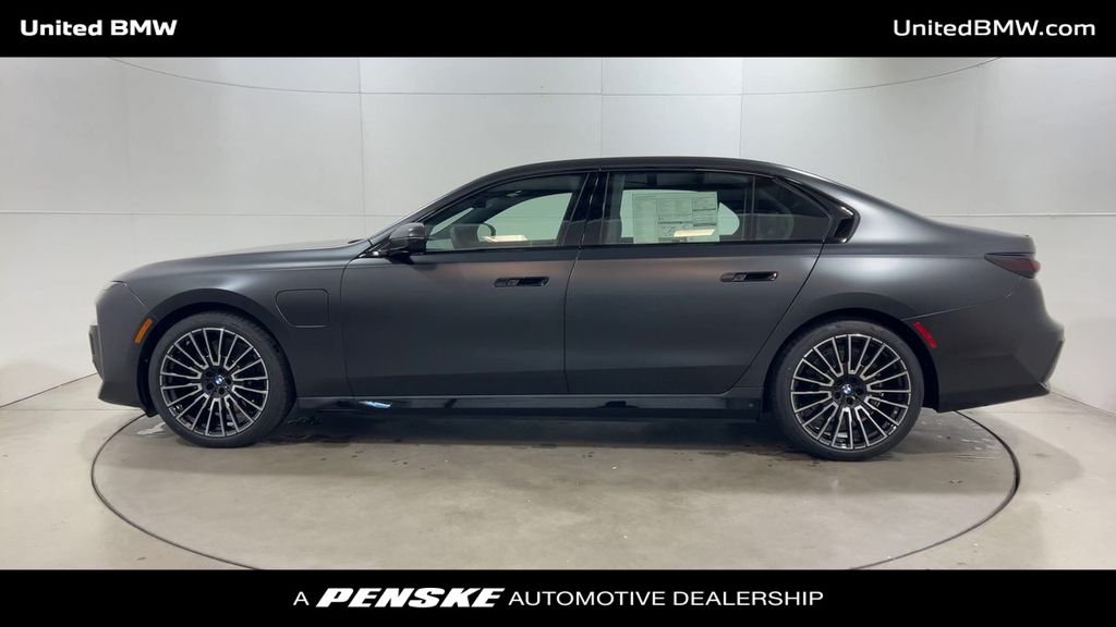 Thumbnail: 2026 BMW 7 Series - 5