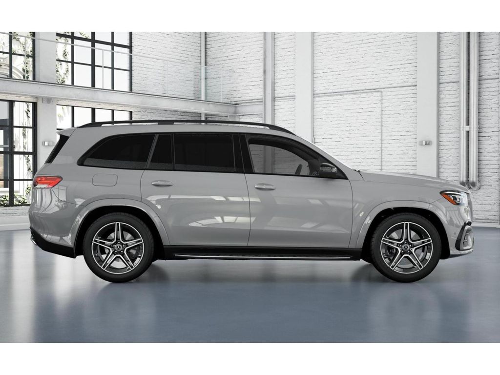 2025 Mercedes-Benz GLS 450 4MATIC 2