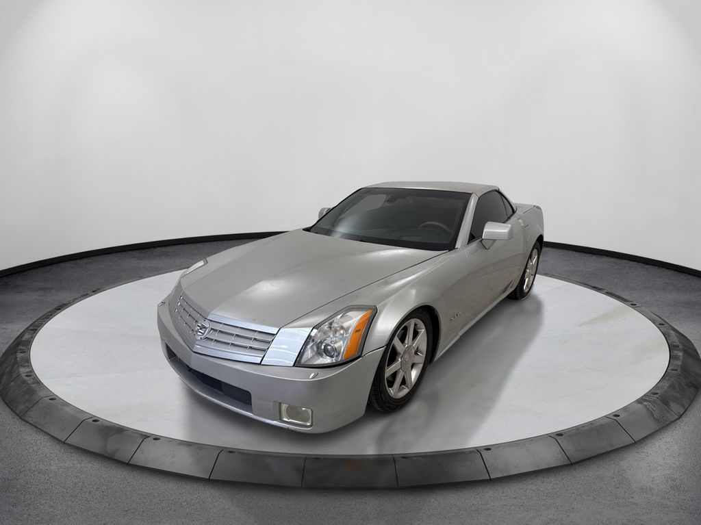 2004 Cadillac XLR V8 Roadster's photo
