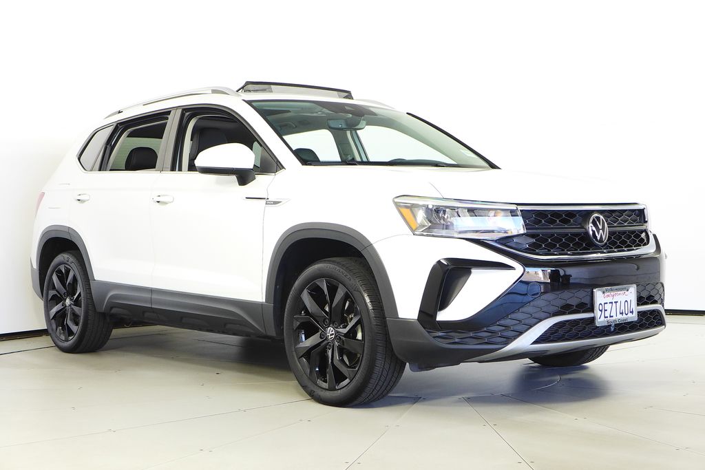 Thumbnail: 2023 Volkswagen Taos - 4
