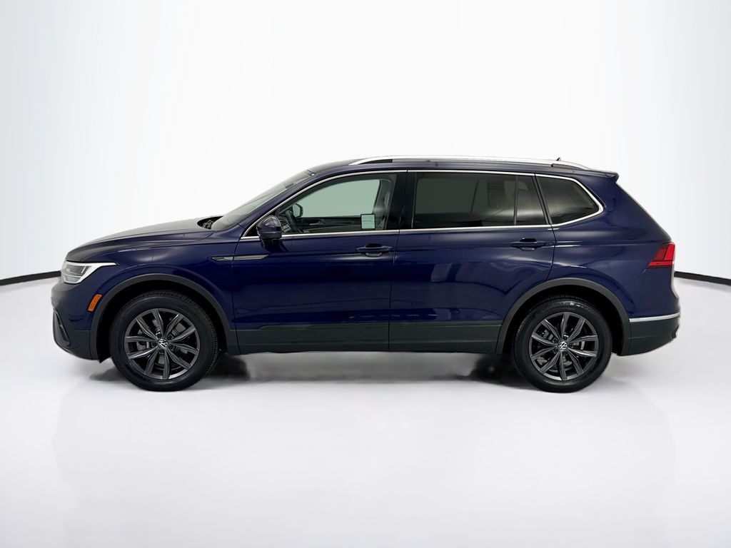 Thumbnail: 2023 Volkswagen Tiguan - 8