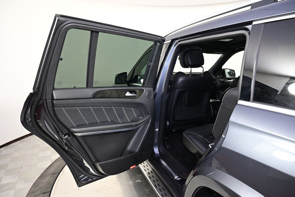 Thumbnail: 2015 Mercedes-Benz GL-Class - 24