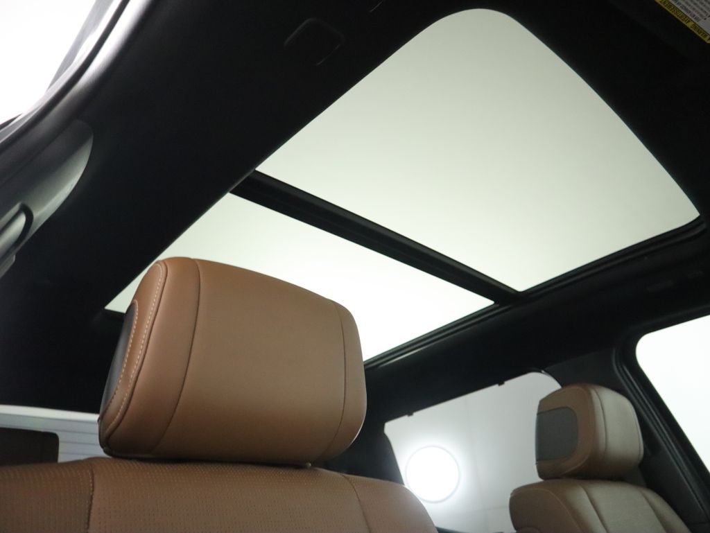 Thumbnail: 2023 Toyota Tundra - 18