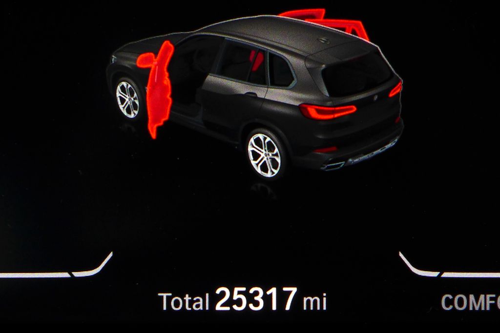 Thumbnail: 2023 BMW X5 - 31