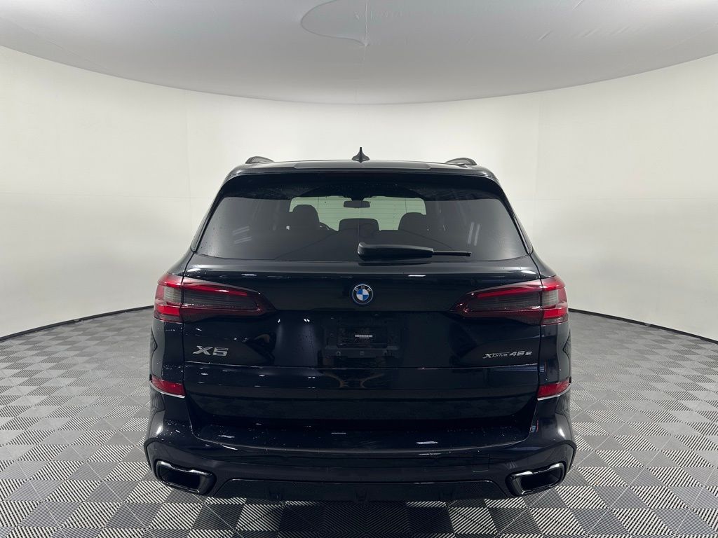 Thumbnail: 2023 BMW X5 - 6