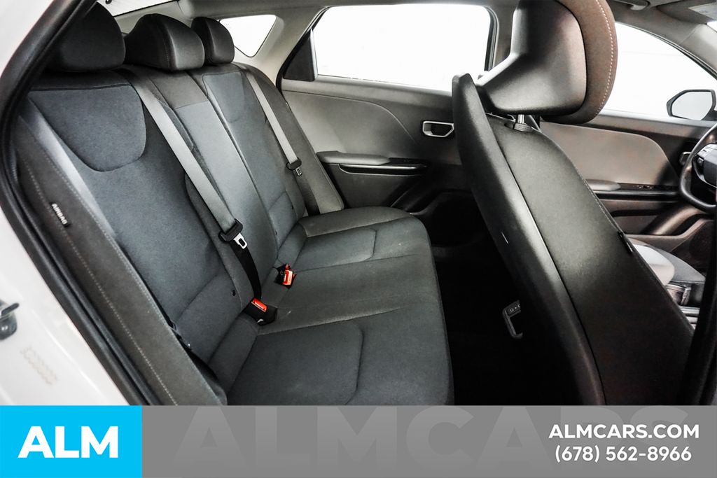Used 2025 White Kia LXS image 20