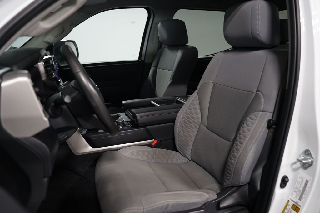 Thumbnail: 2022 Toyota Tundra - 6