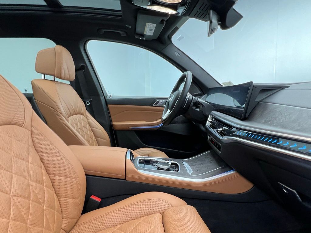 Thumbnail: 2024 BMW X5 - 6