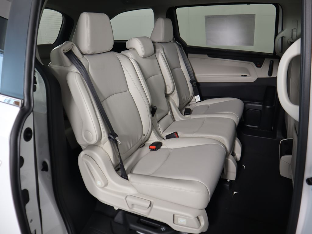Thumbnail: 2026 Honda Odyssey - 22