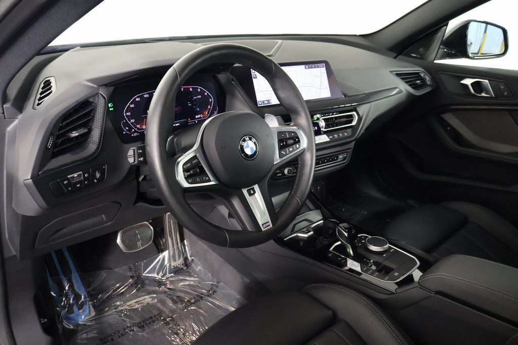 Thumbnail: 2024 BMW 2 Series - 8