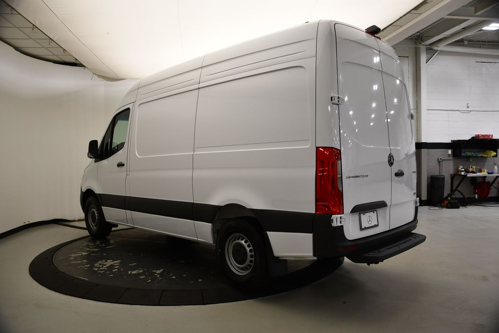 2025 Mercedes-Benz Sprinter 2500 7