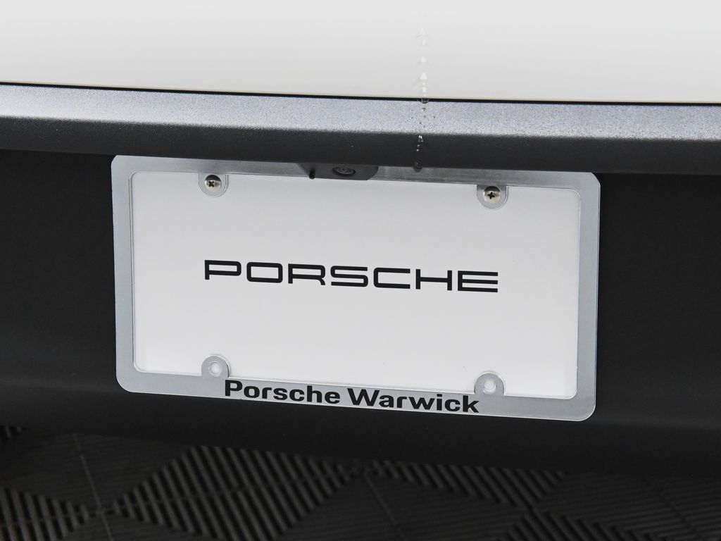 Thumbnail: 2026 Porsche Macan - 14