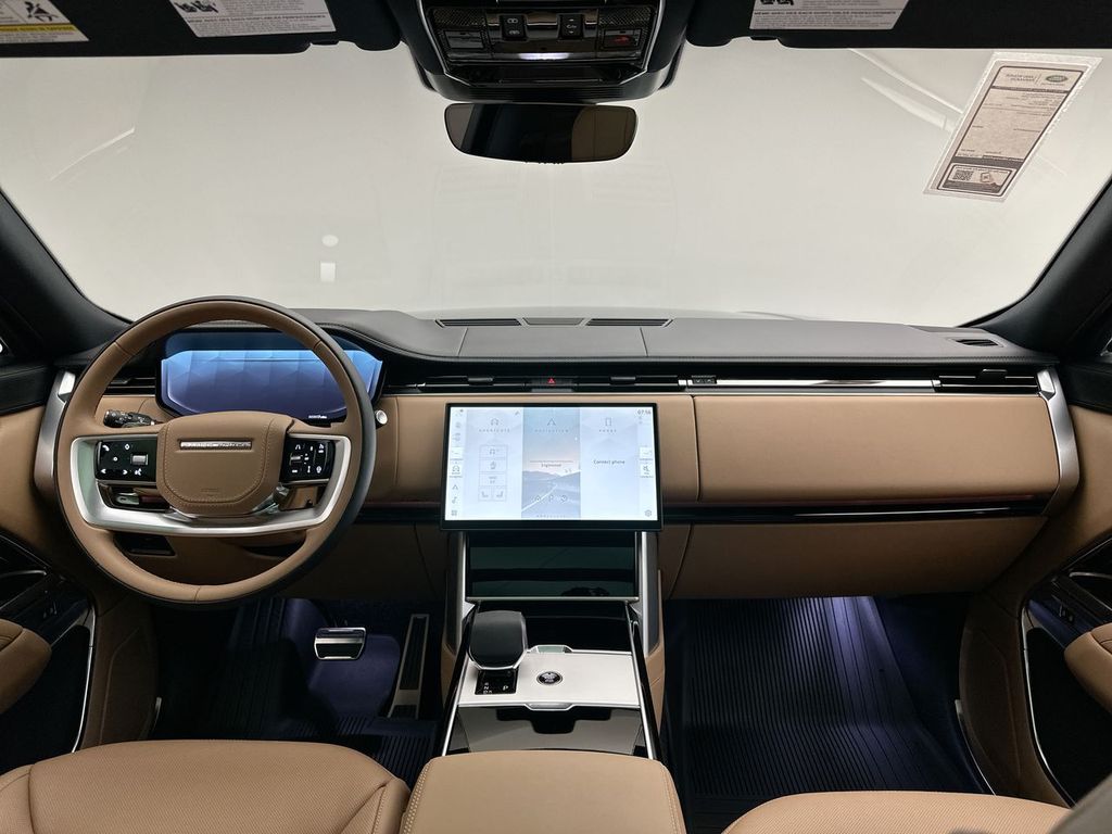 2025 Land Rover Range Rover SE 7