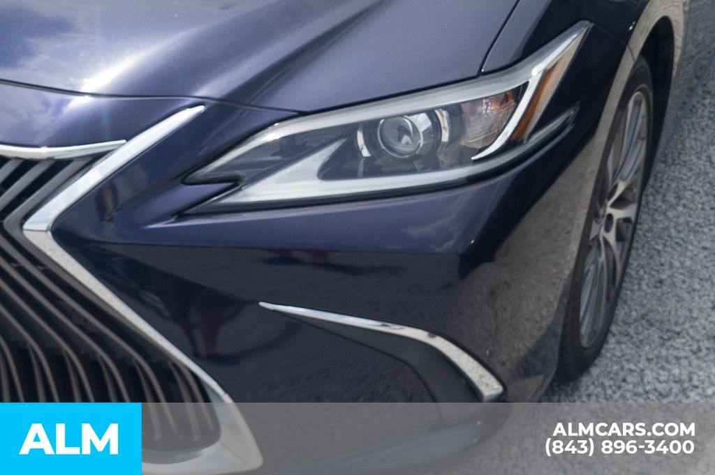 Used 2020 Blue Lexus 350 image 23