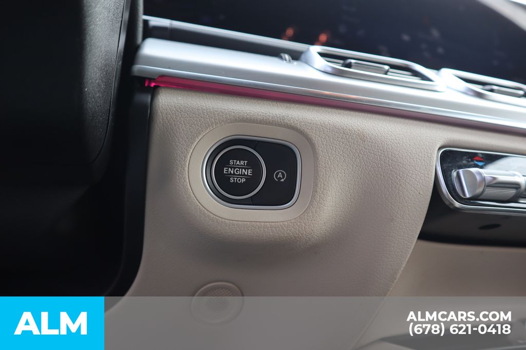 Used 2025 White Mercedes-Benz GLS 450 image 41