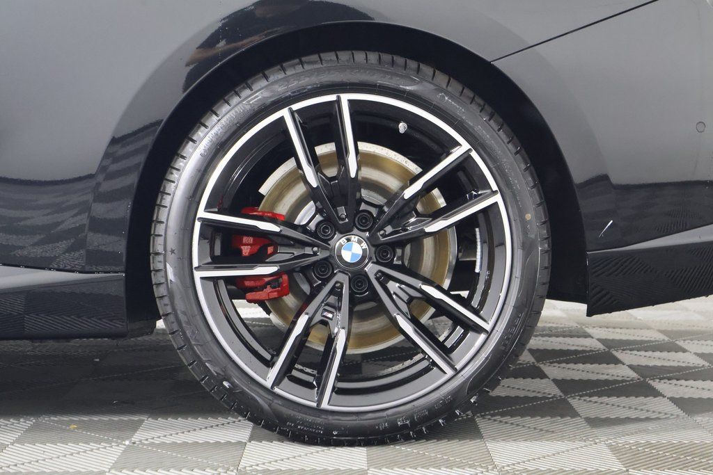 Thumbnail: 2025 BMW 2 Series - 10