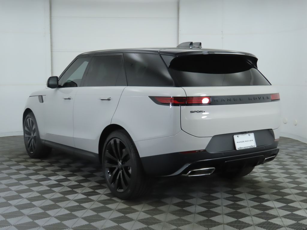 Thumbnail: 2025 Land Rover Range Rover Sport - 7